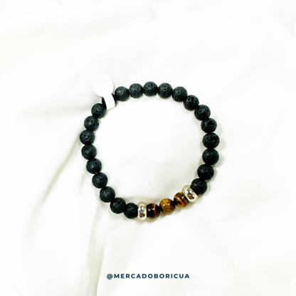 pulsera de hombre con piedra volcanica negra y cuarzos ojo de tigre amarillo sobre un fondo blanco